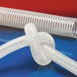 NORRES NORPLAST® PUR 385 AIRFLEX AS i transparent udførelse – viser slangens fleksibilitet og bøjningsradius.