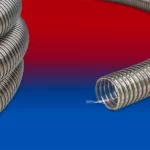 NORRES NORPLAST® PUR 385 AS GRANUFLEX med gennemsigtig væg og antracit spiral, synlig jordledning.