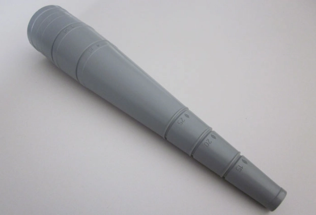 BIG CONE konisk mundstykke i grå oliebestandig gummi – viser forlænget konisk form til udsugning med længere rækkevidde.