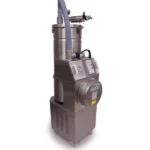 Bagtil med motorhus og betjeningspanel.