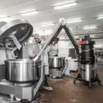 Depureco DF075 DEX 1/3D anvendt til punktudsugning over procesudstyr i produktionsmiljø.